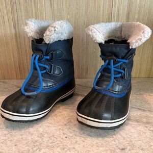 Kids Gender Neutral Sorel Navy and Black Snow Boots